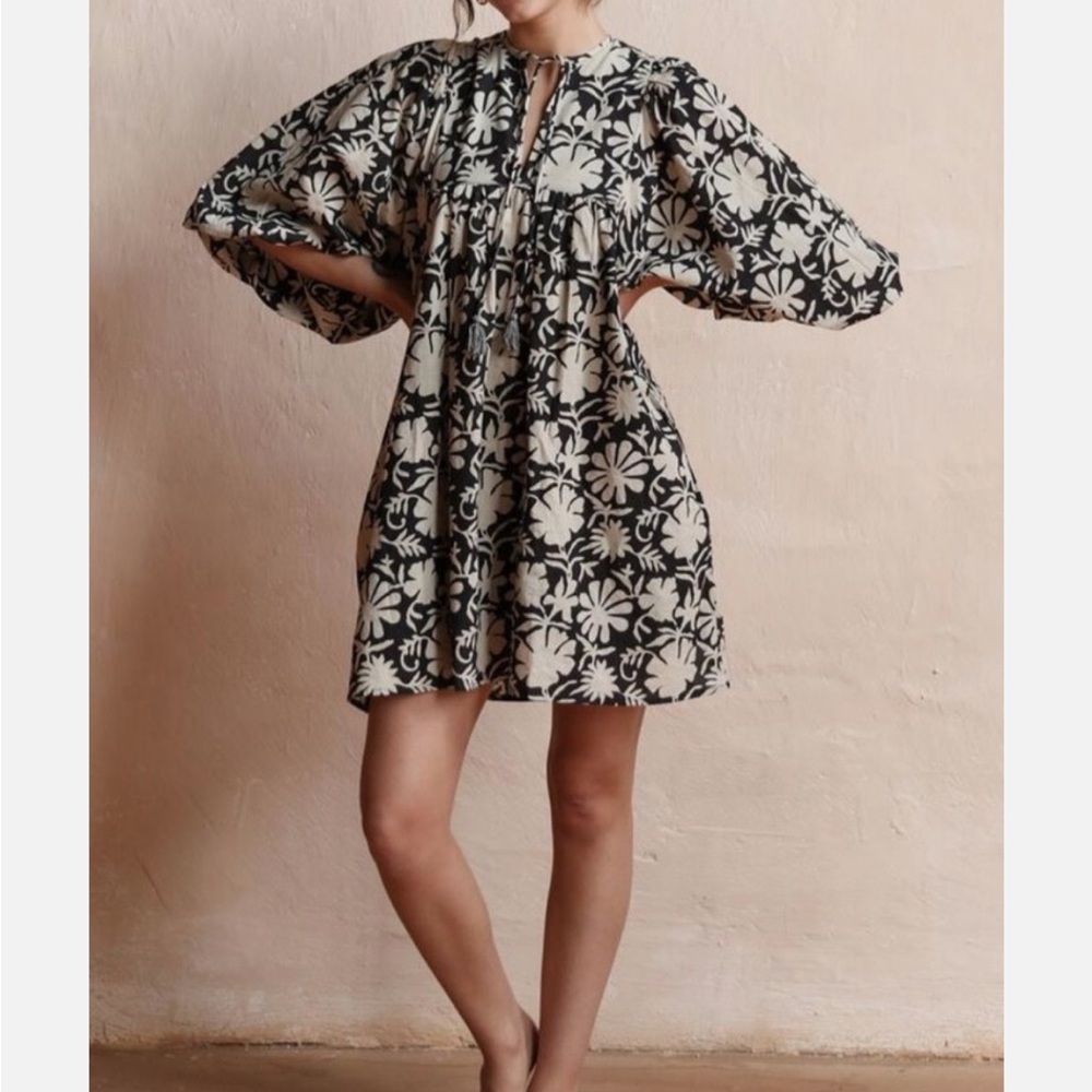 Mille Daisy Dress in Night Bloom - Size L